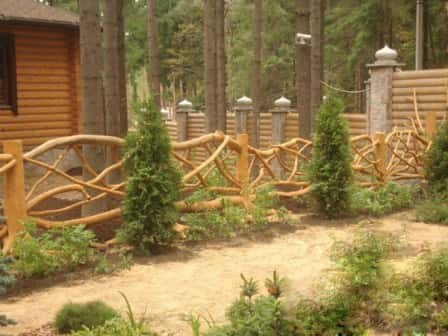 Красиві забори - фото-ідеї для вашої ділянки Красивые заборы - фото-идеи для вашего участка